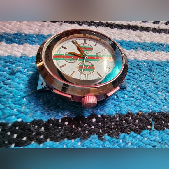 Gucci Watch - Picture 2 of 4
